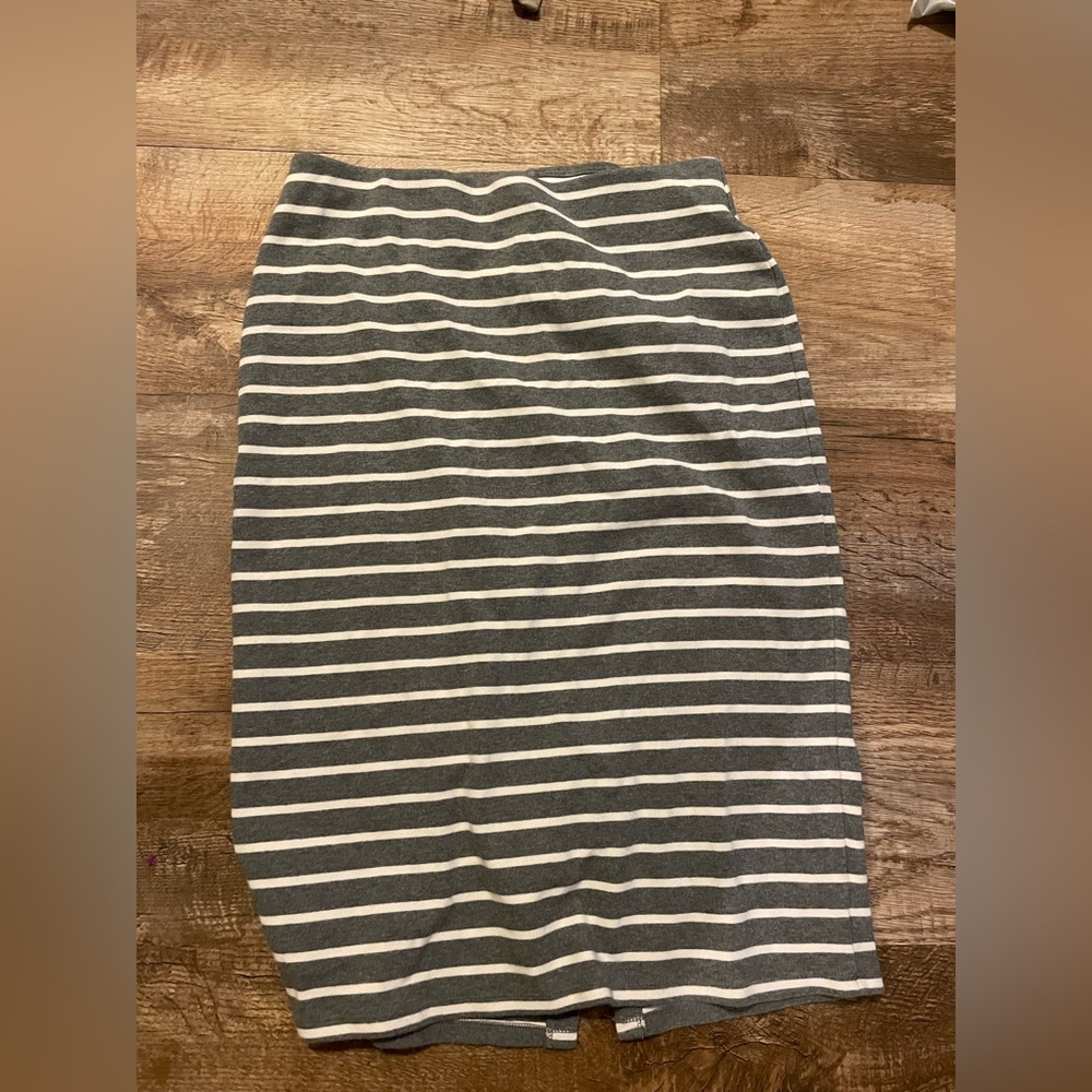 Striped old navy skirt